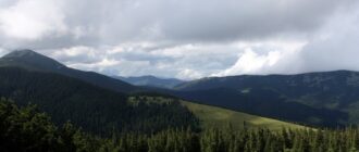 Карпаты: Хомяк, Явирнык и Ворохта